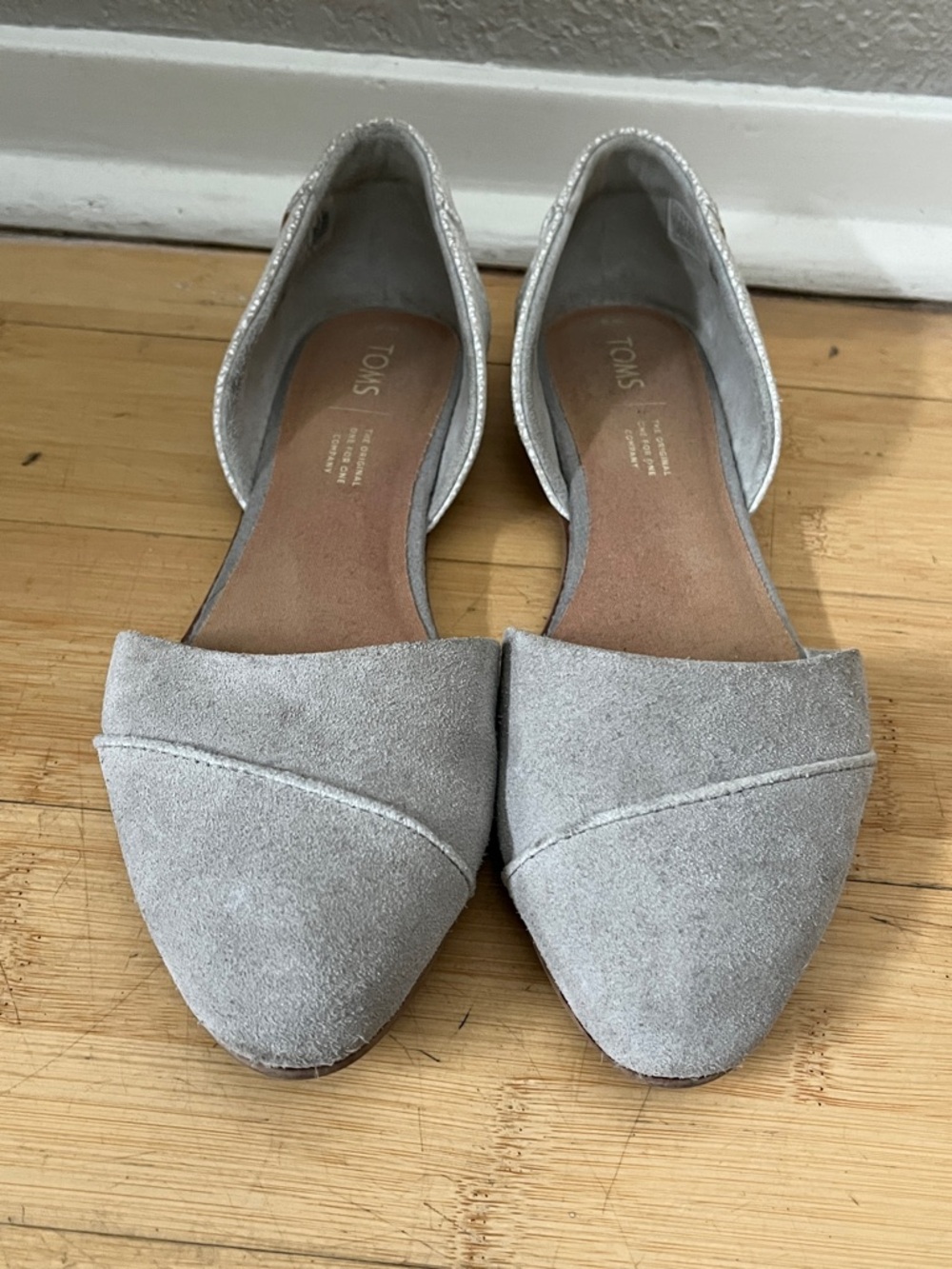 Toms Grey Suede with crackle leather Flats